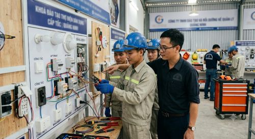 Đào Tạo Thợ Điện Dân Dụng Tại Quảng Ninh: Học Nhanh, Cấp Chứng Chỉ Cấp Tốc